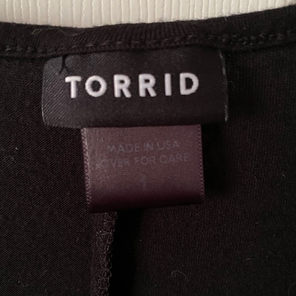 Cold-shoulder top - Picture 4 of 4